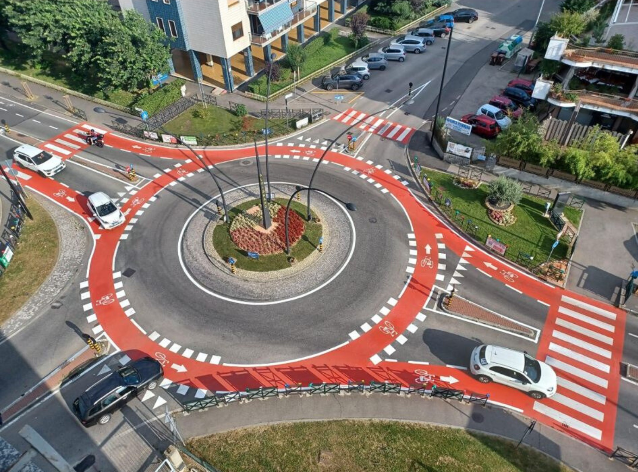 Prismo Vernisol Spartraffico solvent based paint applied in the City of Alpignano, Turin