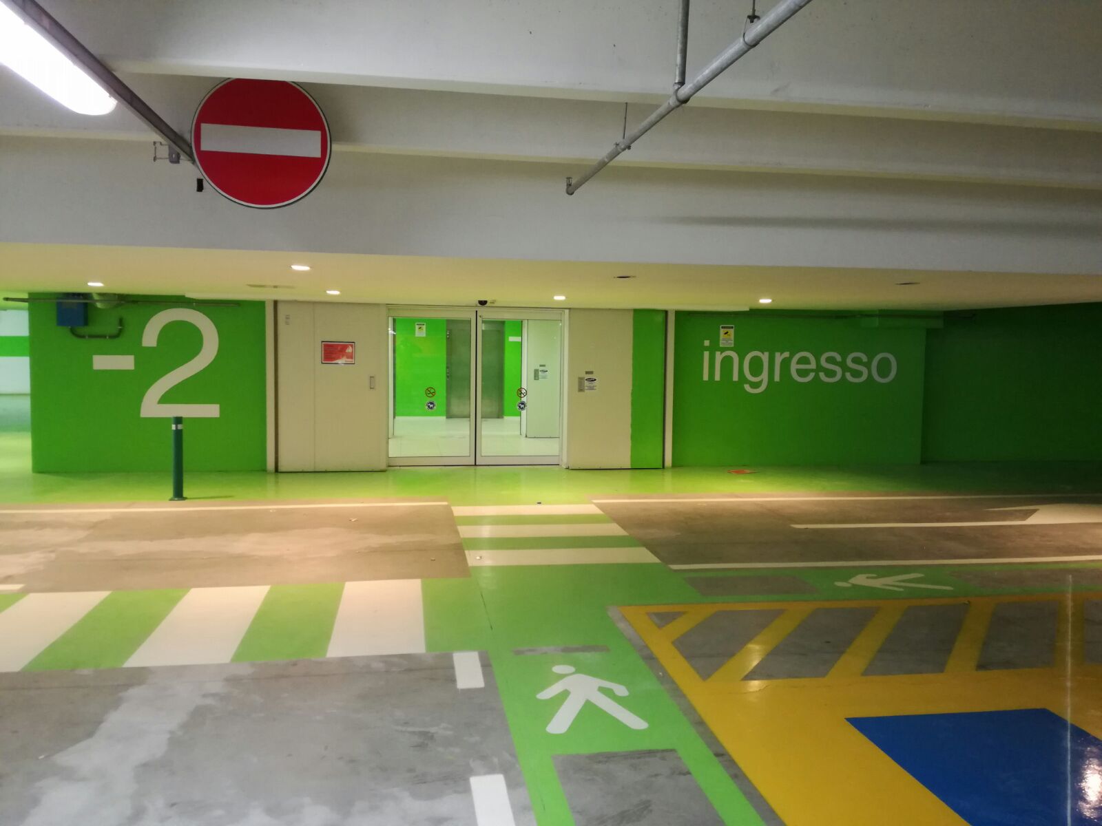 Prismo indoor flooring car park epoxy resin coating for durable protection