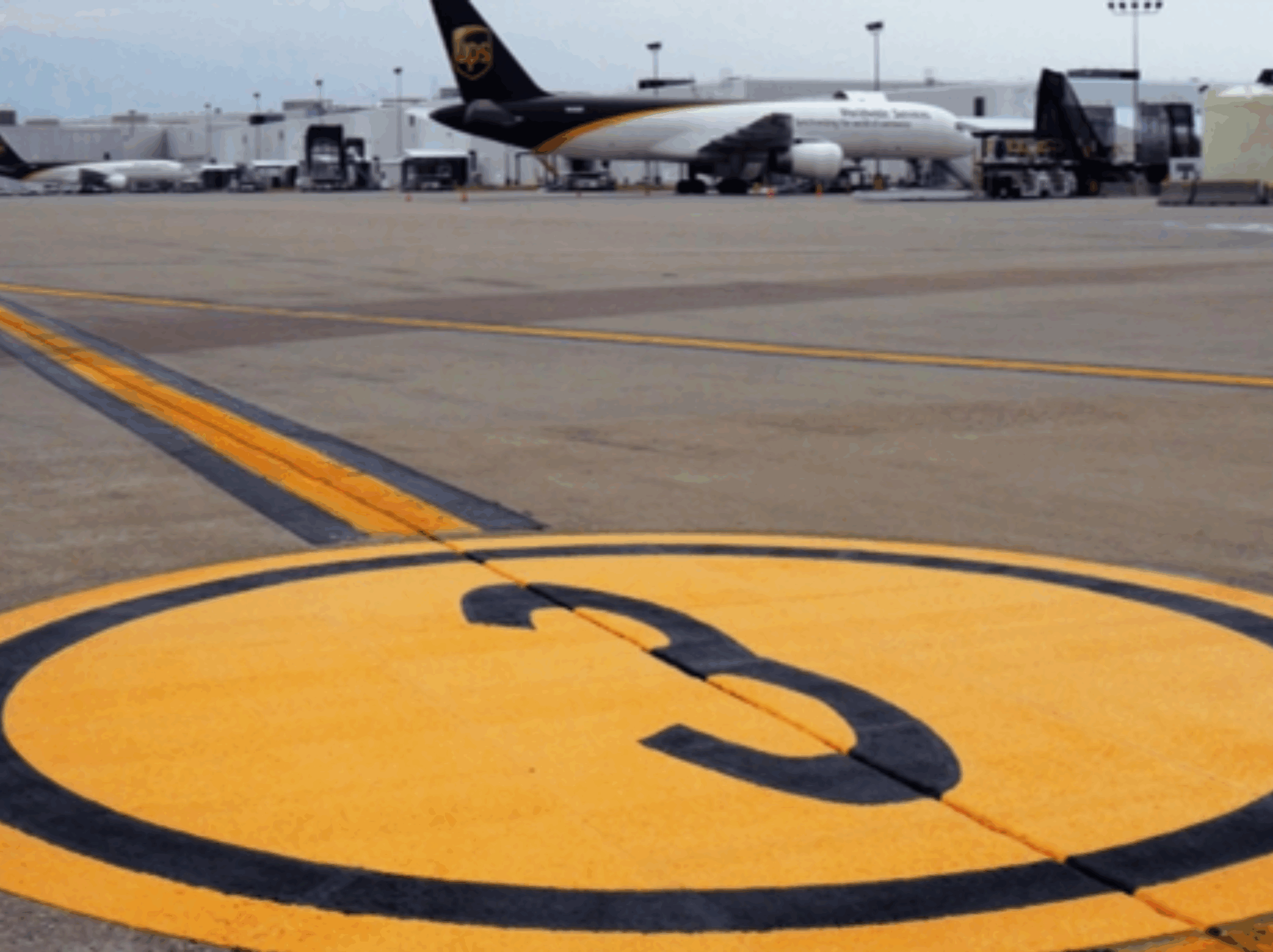Prismo Multiseal 40 bitumen hot melt joint sealant applied on an airport expansion joint