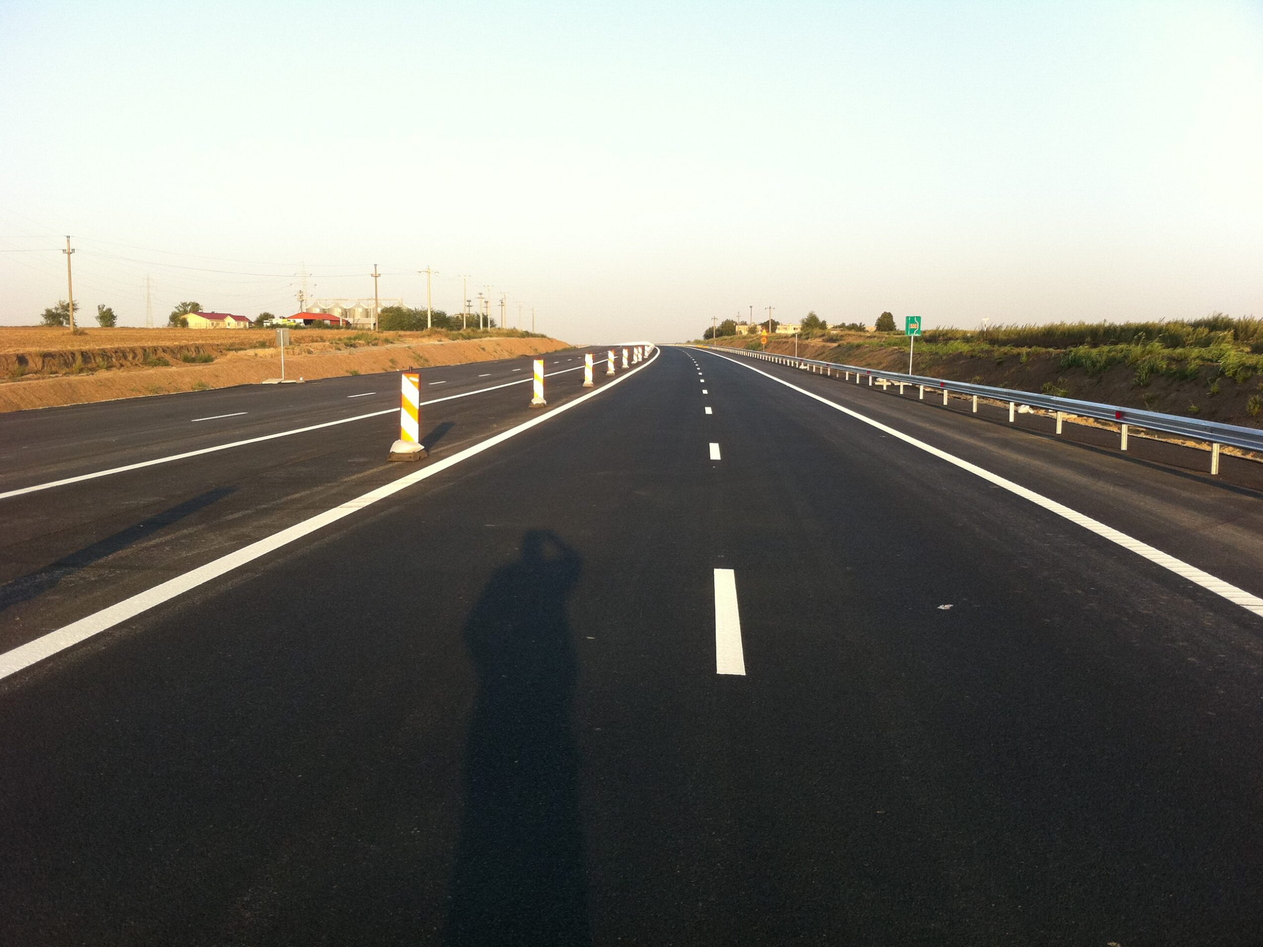 Prismo Crystalex hot applied thermoplastic road marking on a highway in Romania